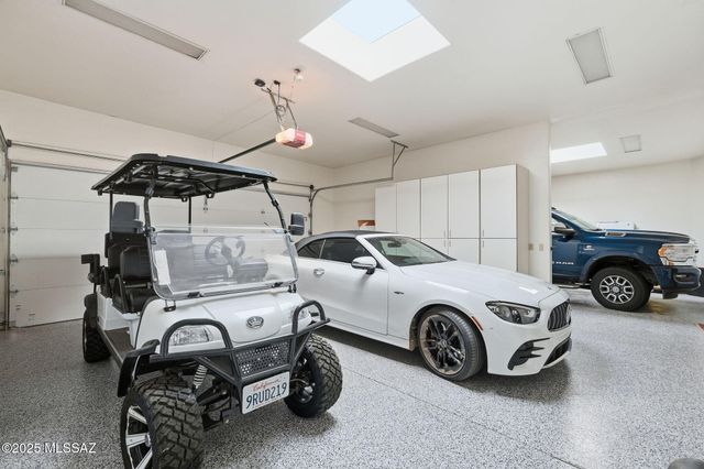 2855 W Lambert Lane, Tucson, AZ 85742