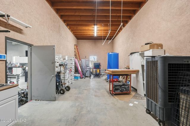 2855 W Lambert Lane, Tucson, AZ 85742