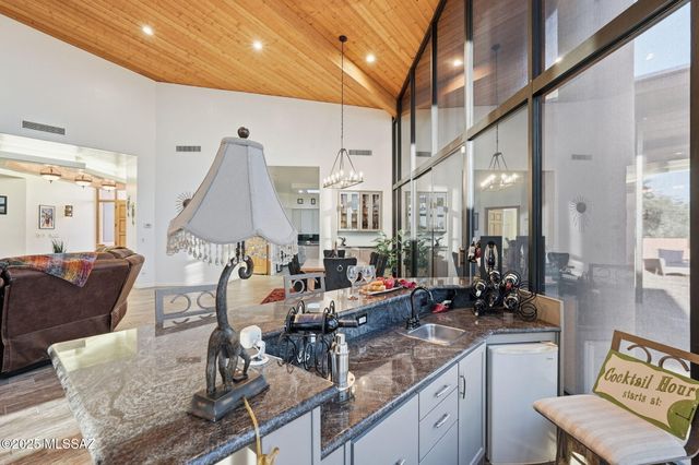 2855 W Lambert Lane, Tucson, AZ 85742