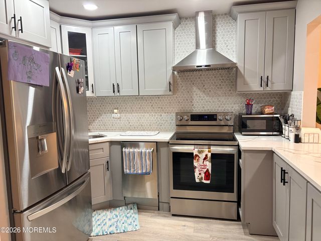 108 Manchester Court, Red Bank, NJ 07701