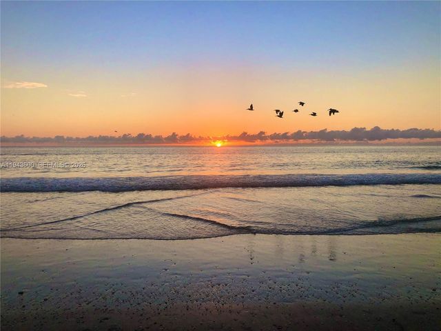 2099 NE Cedar St, Jensen Beach, FL 34957
