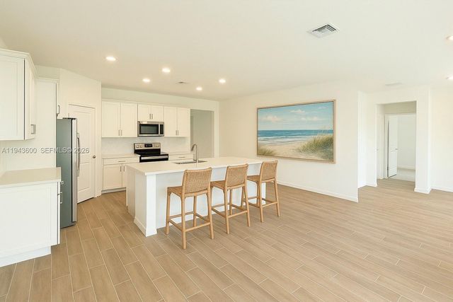2099 NE Cedar St, Jensen Beach, FL 34957
