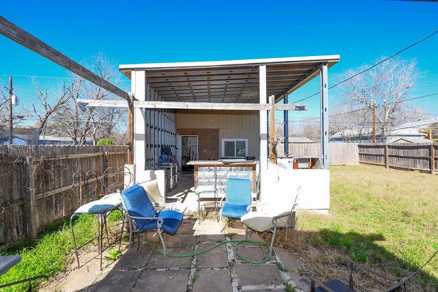 711 Sturgeon DR, San Marcos, TX 78666