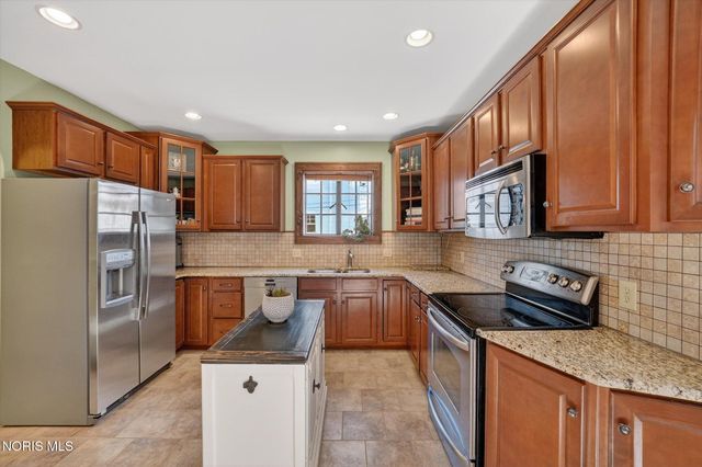 2947 Darlington Road, Toledo, OH 43606