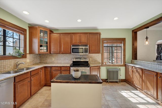 2947 Darlington Road, Toledo, OH 43606