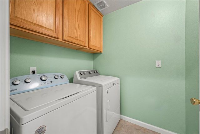 1902 Esplanade Cir, Folsom, CA 95630