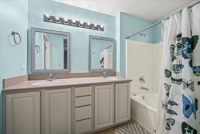 1902 Esplanade Cir, Folsom, CA 95630