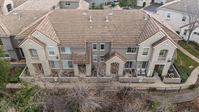 1902 Esplanade Cir, Folsom, CA 95630