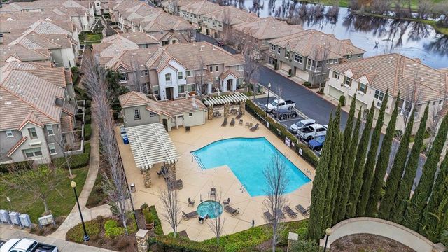 1902 Esplanade Cir, Folsom, CA 95630