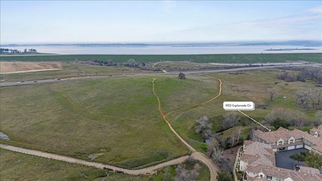 1902 Esplanade Cir, Folsom, CA 95630