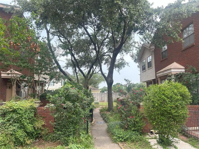 1103 Dulles Avenue 603, Stafford, TX 77477