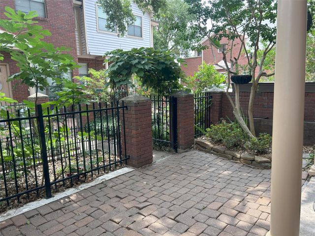 1103 Dulles Avenue 603, Stafford, TX 77477