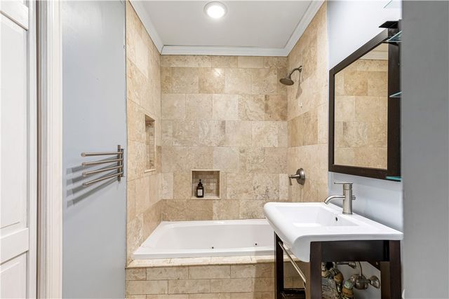 388 South Main Street 52, Providence, RI 02903