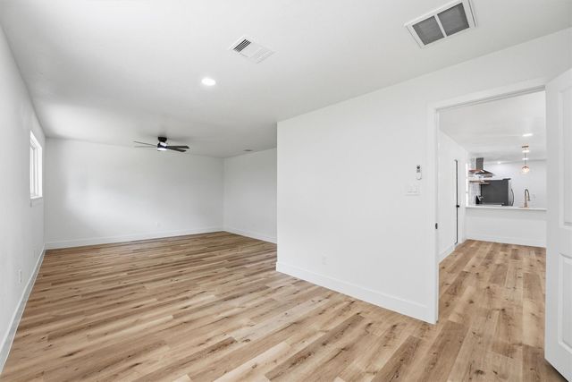 7223 Stonegate Drive, Houston, TX 77040