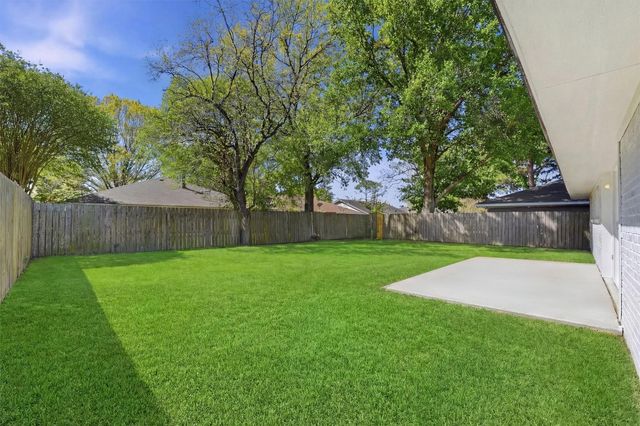 7223 Stonegate Drive, Houston, TX 77040
