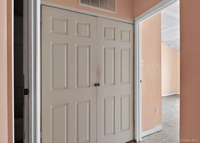 623 ILYSSA Way, Staten Island, NY 10312