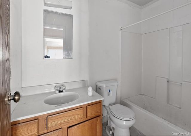 623 ILYSSA Way, Staten Island, NY 10312