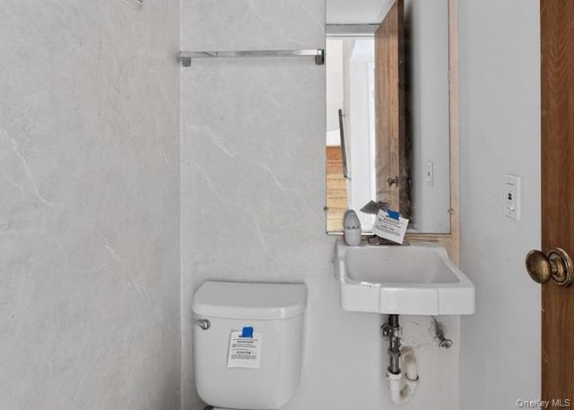 623 ILYSSA Way, Staten Island, NY 10312