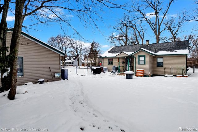 413 Turrill Avenue, Lapeer, MI 48446