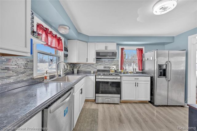 413 Turrill Avenue, Lapeer, MI 48446