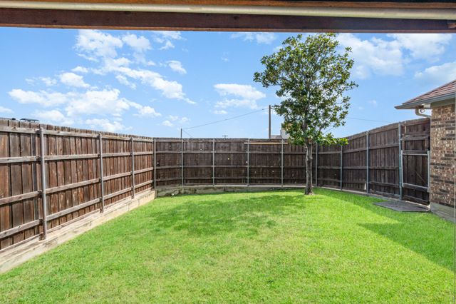 1305 Barclay Drive, Carrollton, TX 75007