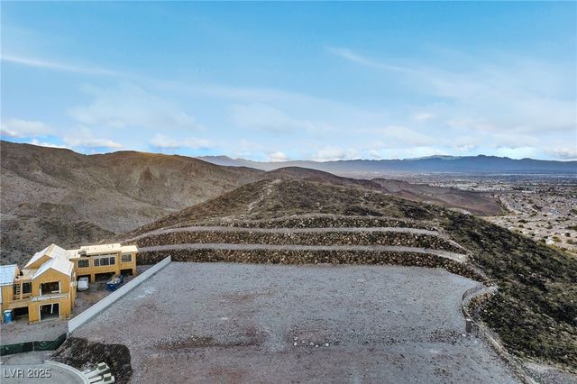 25 Sanctuary Peak Court, Henderson, NV 89012