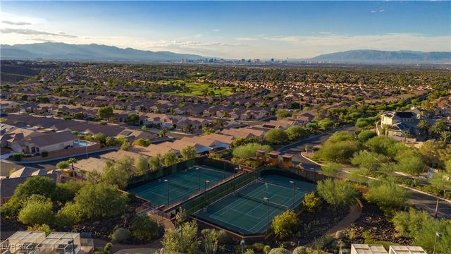 25 Sanctuary Peak Court, Henderson, NV 89012