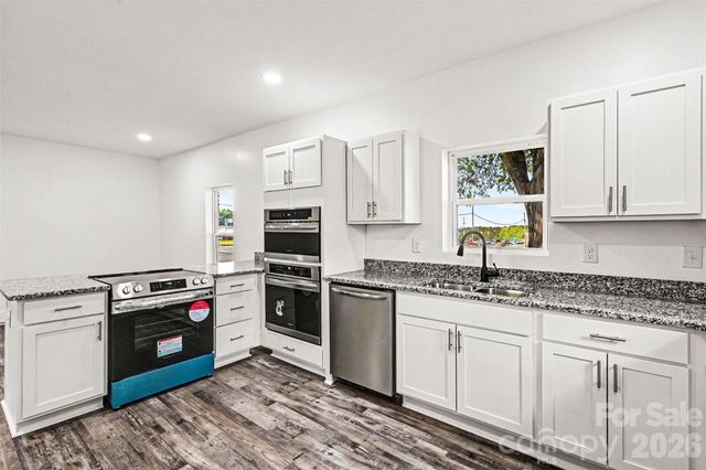 405 Aquadale Road, Albemarle, NC 28001