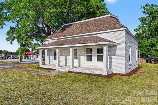 405 Aquadale Road, Albemarle, NC 28001