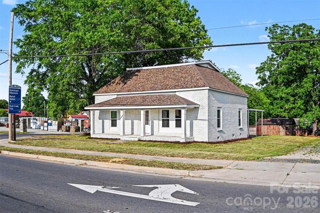 405 Aquadale Road, Albemarle, NC 28001