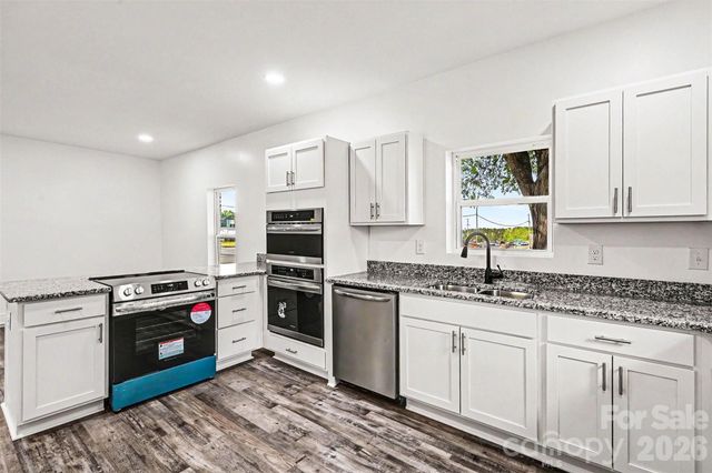 405 Aquadale Road, Albemarle, NC 28001