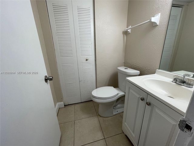 2216 NW 59th Way 63-A, Lauderhill, FL 33313
