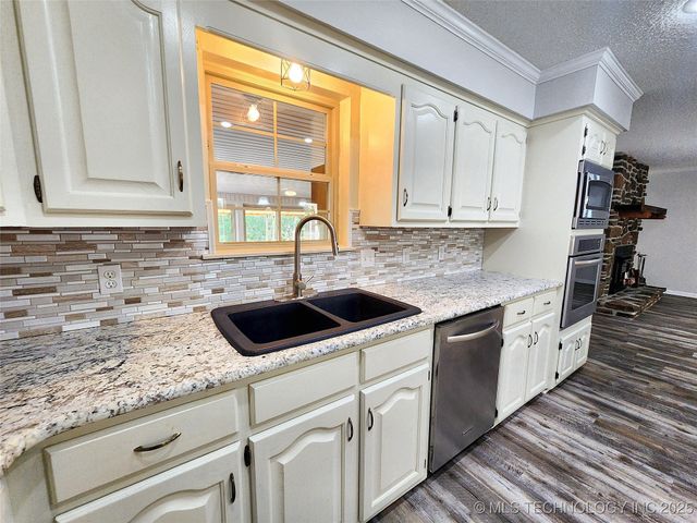 20178 E Horseshoe Bend Road, Park Hill, OK 74451