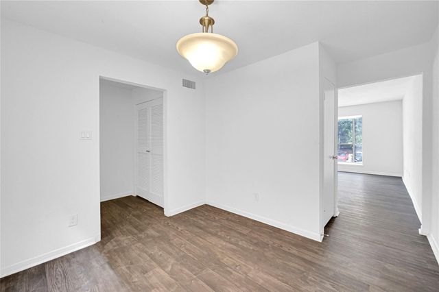 1919 Place Rebecca Lane H2, Houston, TX 77090