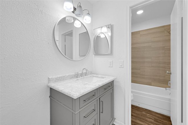 1919 Place Rebecca Lane H2, Houston, TX 77090