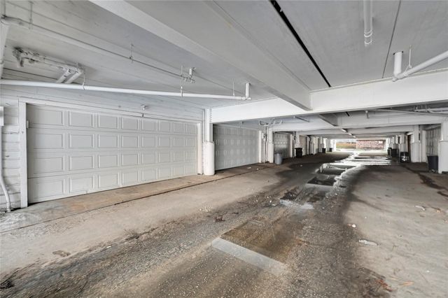 1919 Place Rebecca Lane H2, Houston, TX 77090