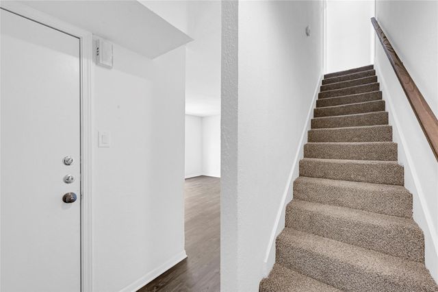 1919 Place Rebecca Lane H2, Houston, TX 77090