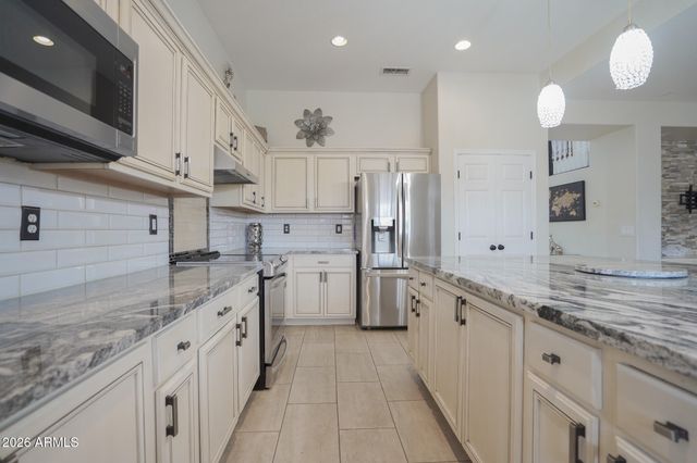 5137 W GRENADINE Road, Laveen, AZ 85339