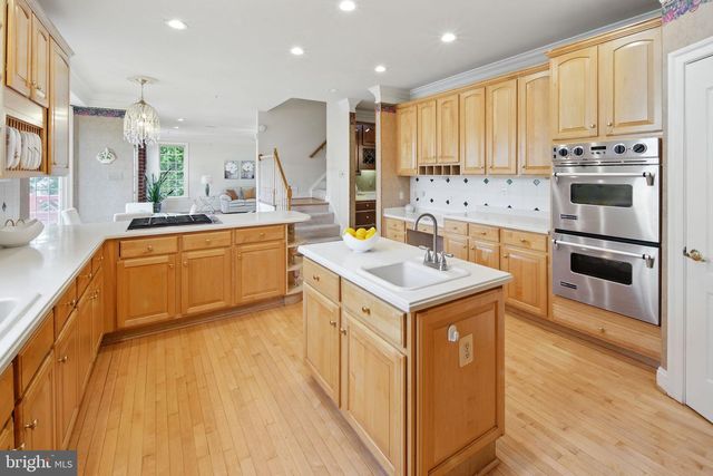 6211 YORKSHIRE TER, Bethesda, MD 20814