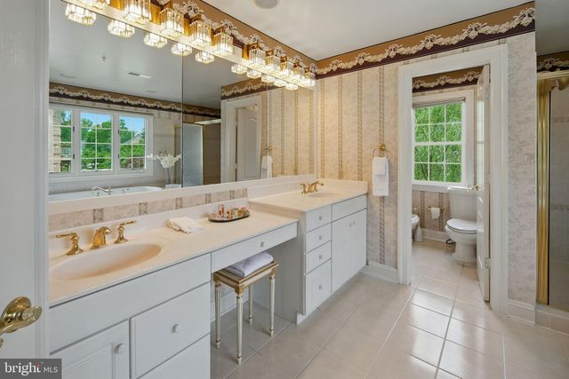 6211 YORKSHIRE TER, Bethesda, MD 20814