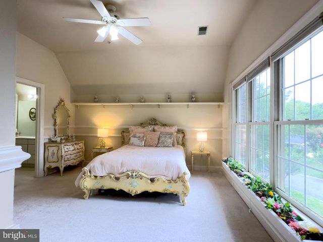 6211 YORKSHIRE TER, Bethesda, MD 20814