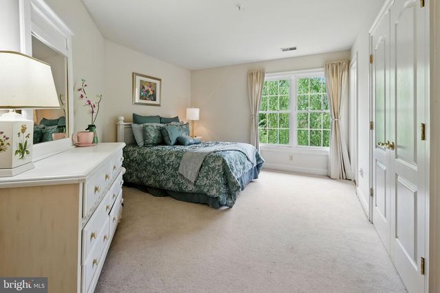 6211 YORKSHIRE TER, Bethesda, MD 20814