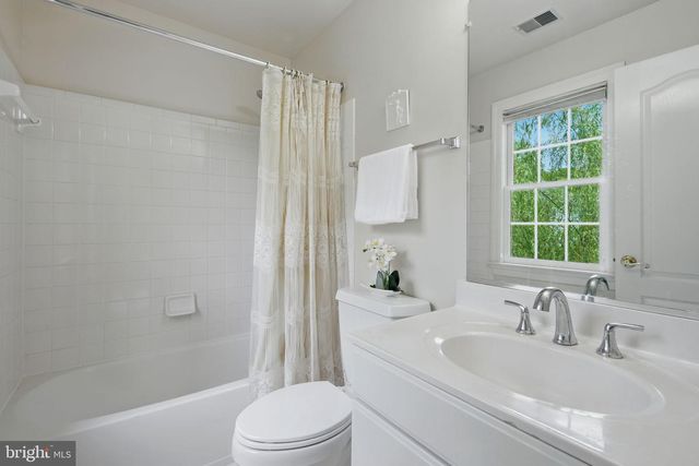 6211 YORKSHIRE TER, Bethesda, MD 20814