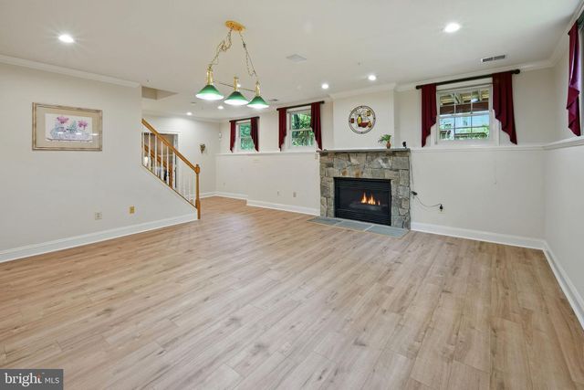 6211 YORKSHIRE TER, Bethesda, MD 20814
