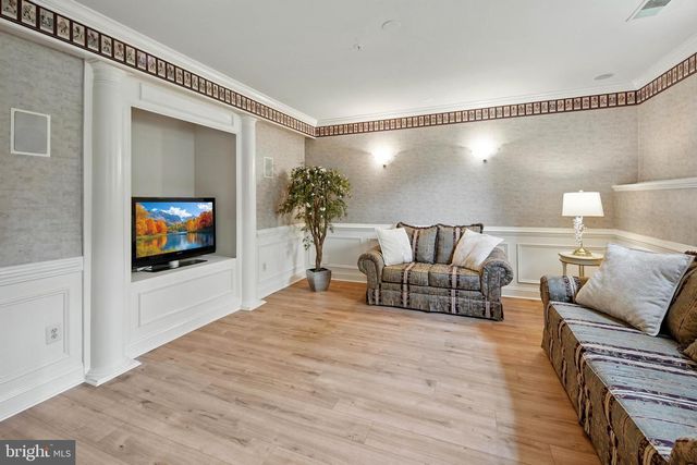 6211 YORKSHIRE TER, Bethesda, MD 20814