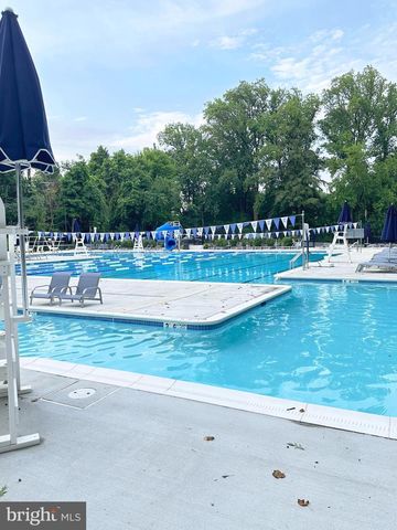 6211 YORKSHIRE TER, Bethesda, MD 20814