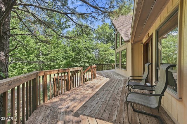 409 Jefferson Road, Gatlinburg, TN 37738