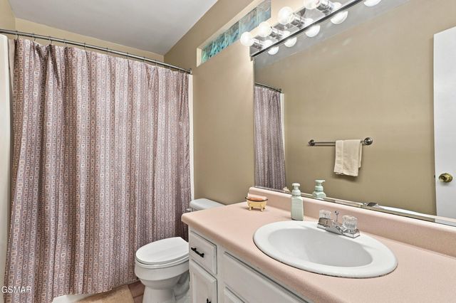 409 Jefferson Road, Gatlinburg, TN 37738