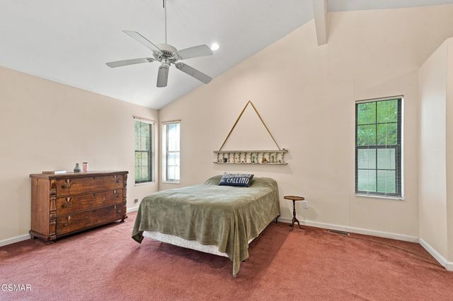 409 Jefferson Road, Gatlinburg, TN 37738