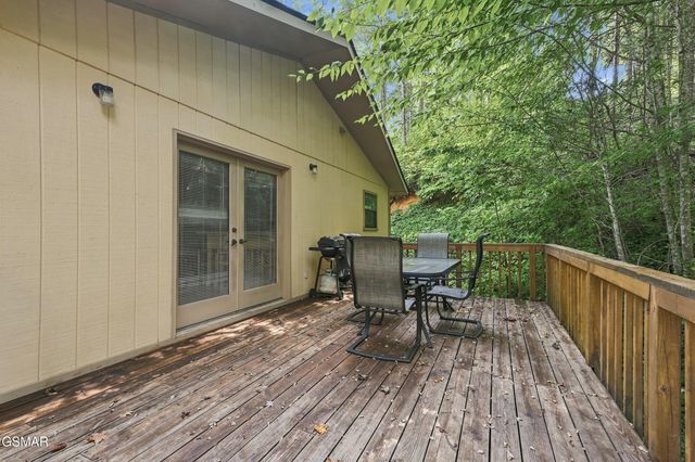 409 Jefferson Road, Gatlinburg, TN 37738